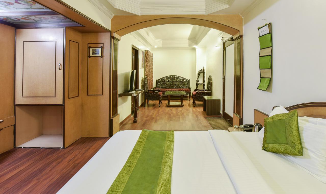 Hotel Kanishka Raipur  Exterior photo