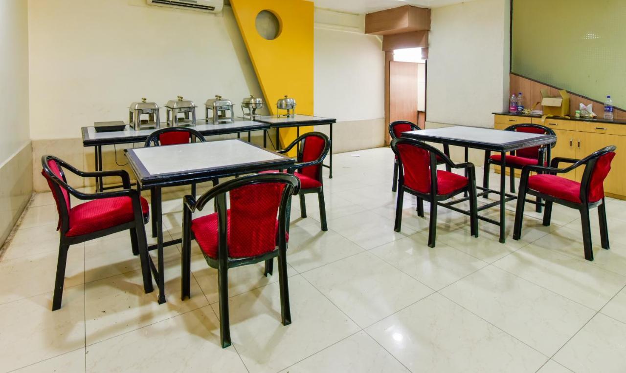 Hotel Kanishka Raipur  Exterior photo