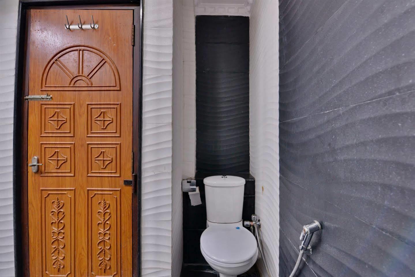 Hotel Kanishka Raipur  Exterior photo